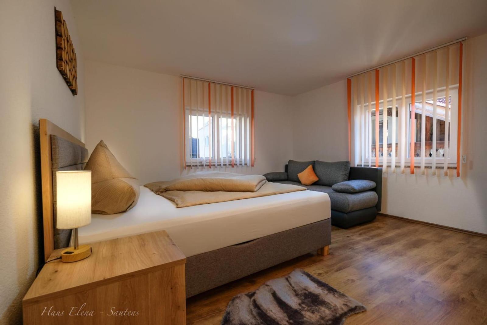 Haus Elena Apartment Sautens Ngoại thất bức ảnh